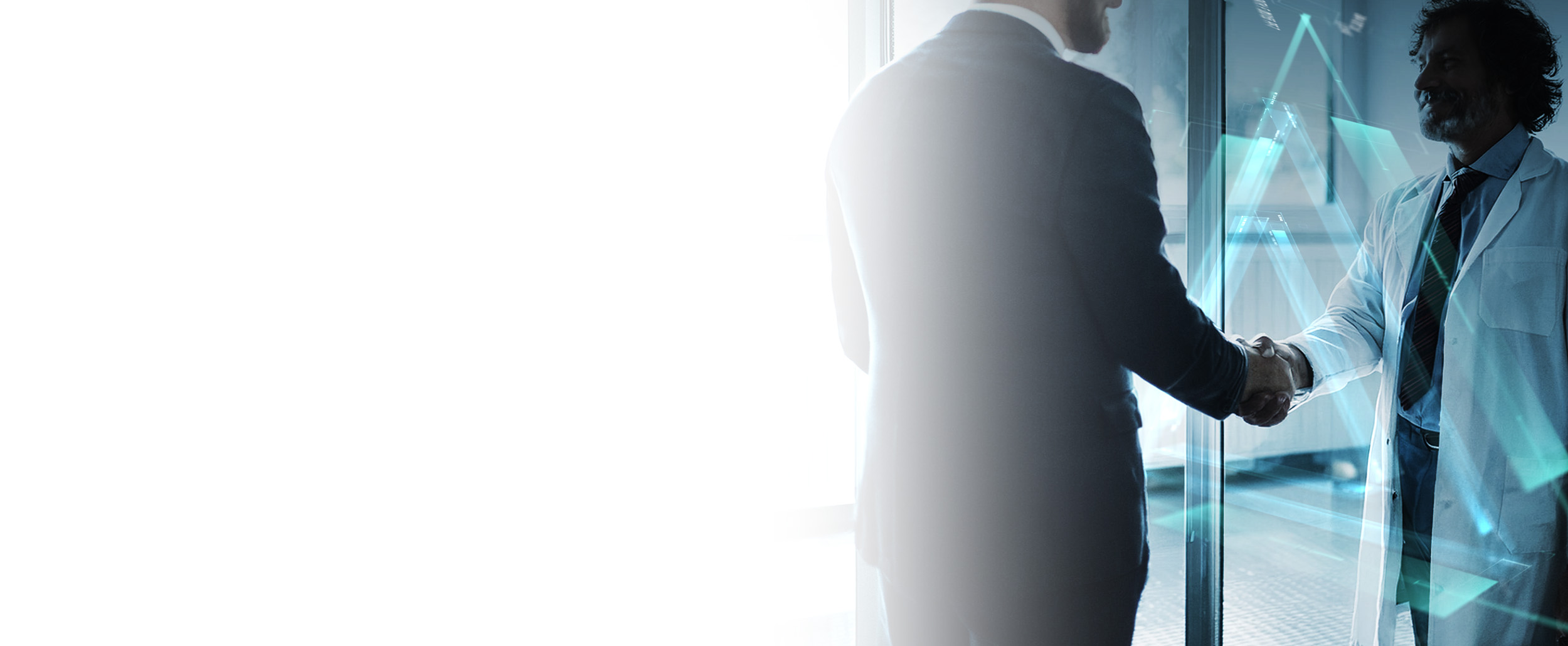 Immagine-stretta-di-mano-slide-home-Servizi-Diagnostici